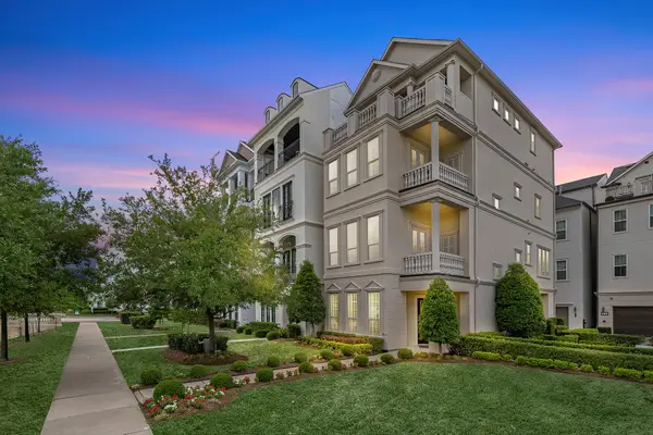 3709 Somerset Commons Lane, Houston, TX 77055