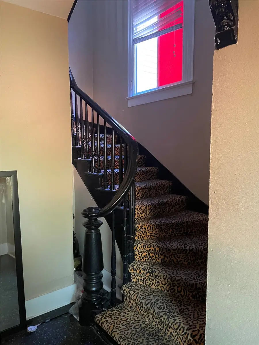 1819 Broadway Avenue J, Galveston, TX 77550 - Image #3