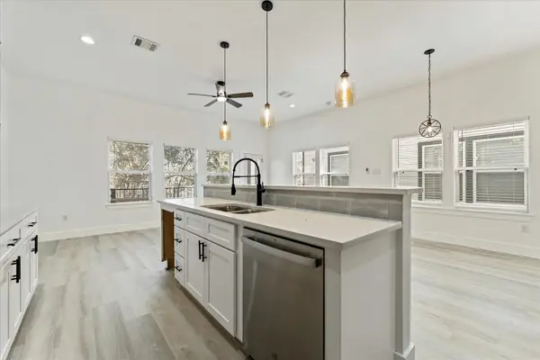 723 E 37th Street, Houston, TX 77022