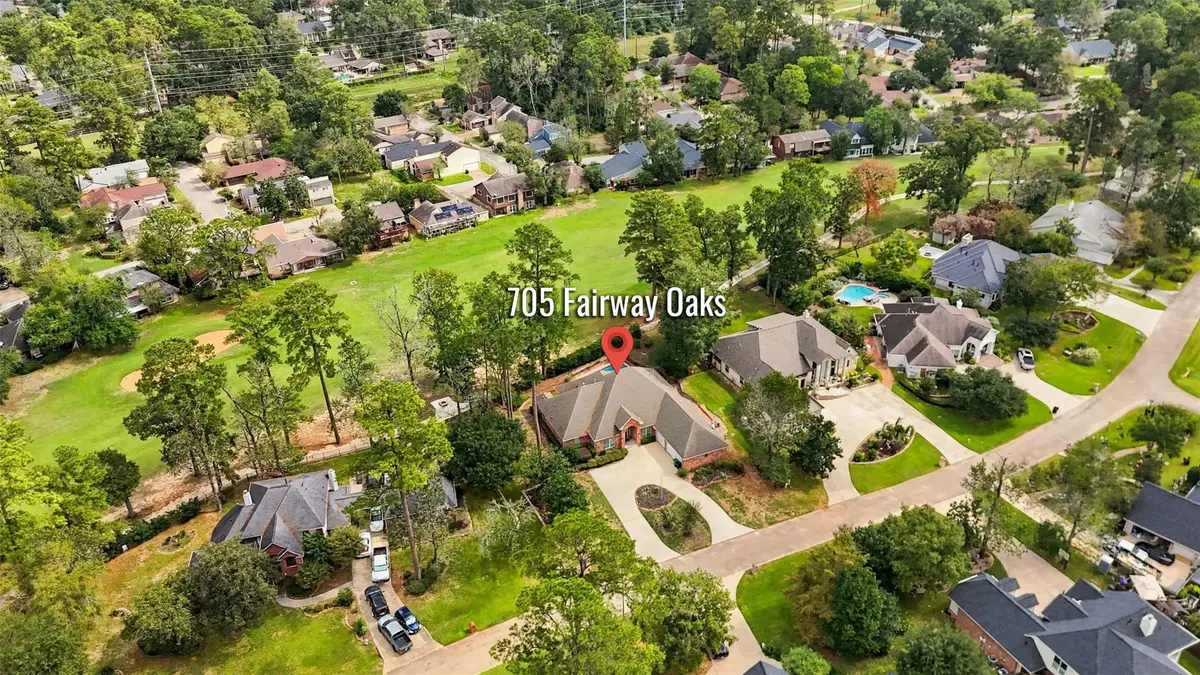 705 Fairway Oaks, Conroe, TX 77302 - #1
