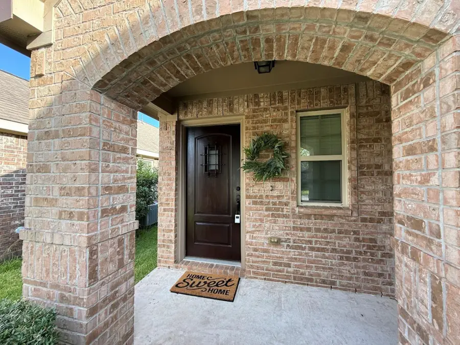 3053 Heather Grove Lane, Dickinson, TX 77539 - Image #3