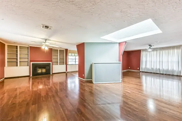 10919 Checkerboard Street, Houston, TX 77096