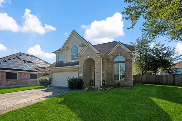 5106 Pin Oak Drive, Pasadena, TX 77505