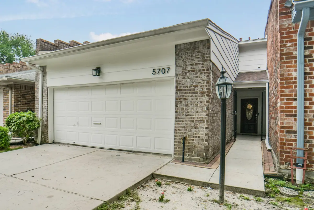 5707 Innsbruck Street, Bellaire, TX 77401 - #1