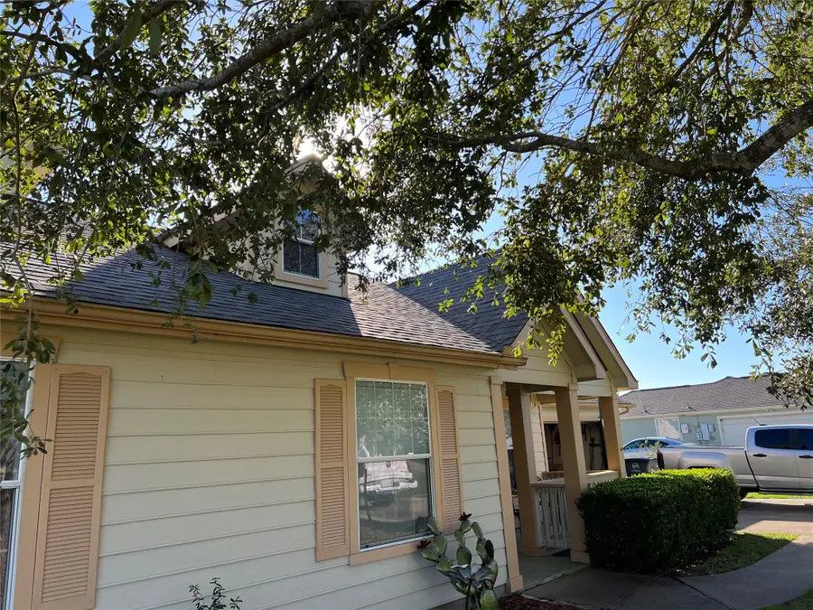 17118 Lake Ridge Circle, Rosharon, TX 77583 - #2