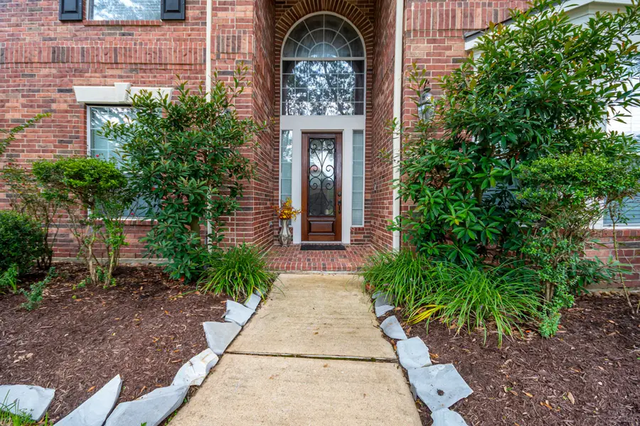 2517 Mountain Falls Court, Friendswood, TX 77546 - Image #3