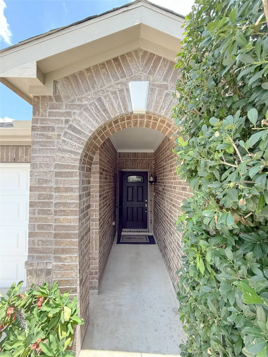 11618 Wren Crossing Drive, Houston, TX 77038 - Image #3