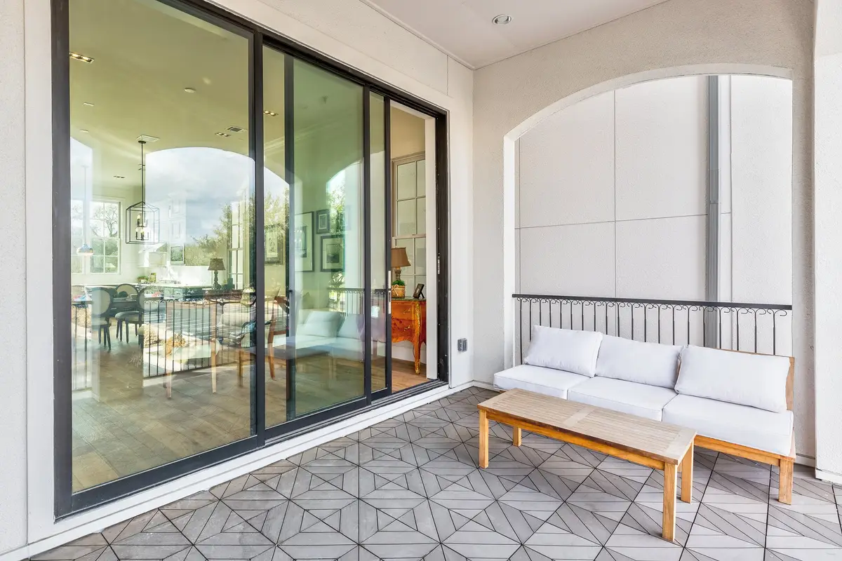 5929 Cottage Grove Lake Drive, Houston, TX 77007 - #1