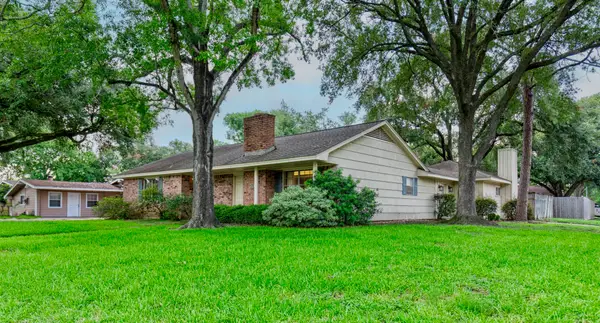 7043 Carvel Lane, Houston, TX 77074