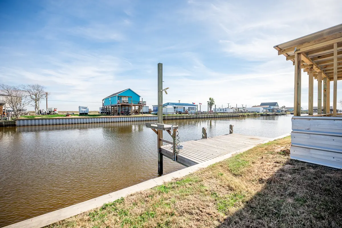 1043 County Road 299, Sargent, TX 77414 - Image #1