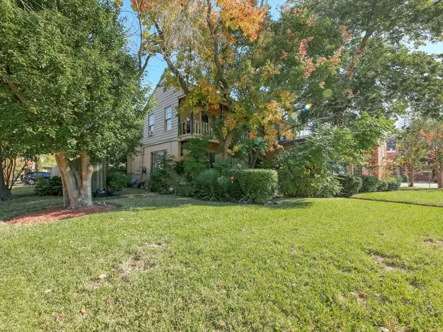 2001 Binz Street, Houston, TX 77004 - #2
