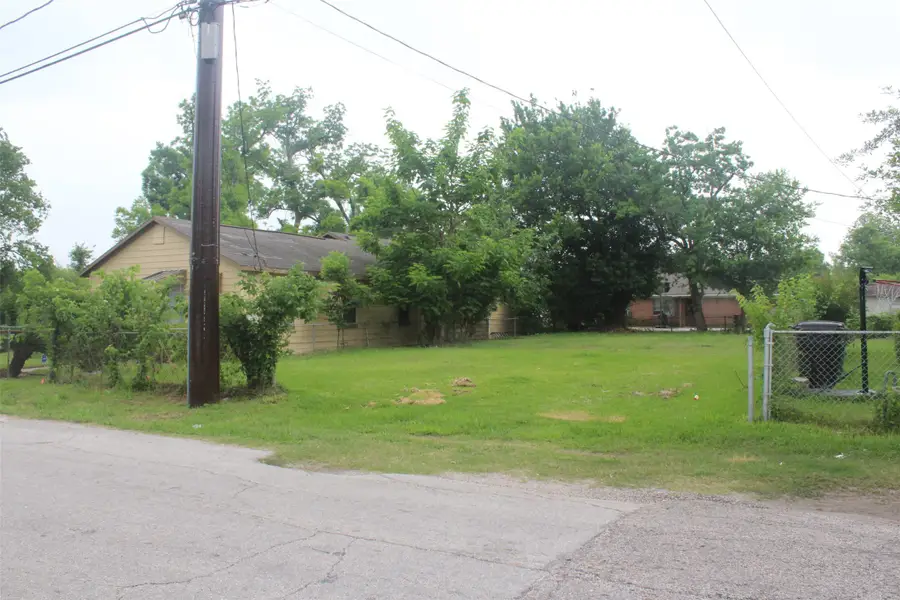 4914 Falls Street, Houston, TX 77026 - #2