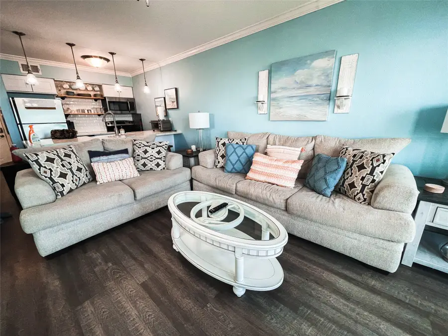 6300 Seawall Boulevard #8204, Galveston, TX 77551 - Image #3