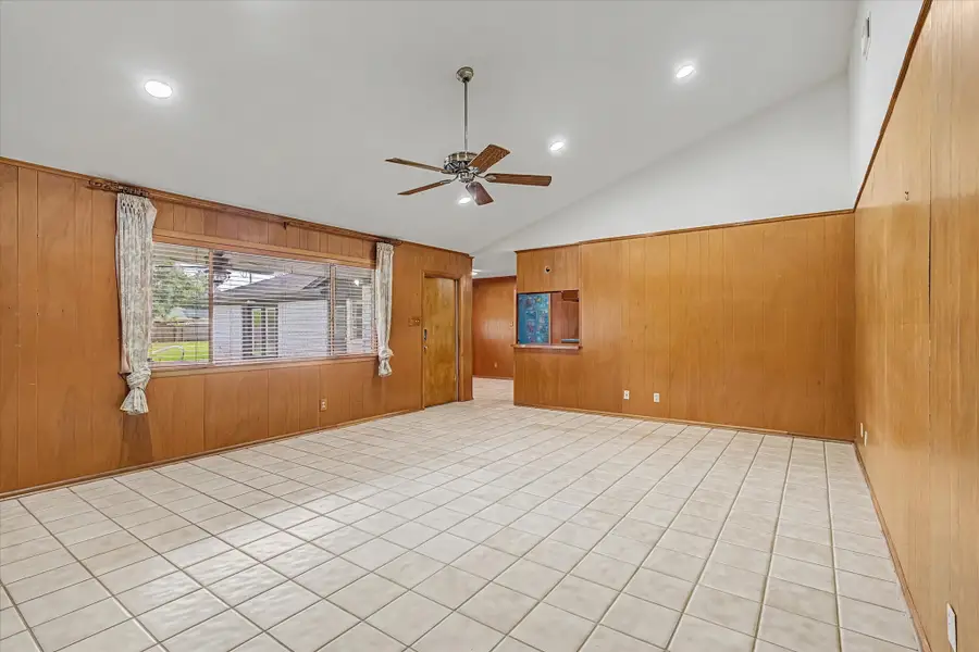 102 Oyster Bend Lane, Lake Jackson, TX 77566 - #3