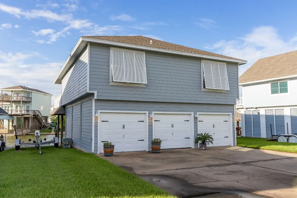 1330 Leilani Drive, Tiki Island, TX 77554 - #1