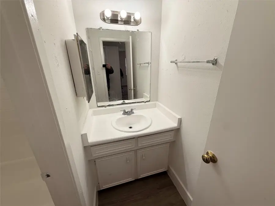 8120 Beech Cove Lane, Houston, TX 77072 - Image #2