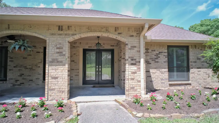 26 Royal Dalton Circle, Conroe, TX 77304 - Image #2