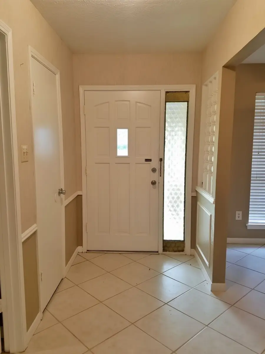 3800 Kingsway Drive, Baytown, TX 77521 - #3