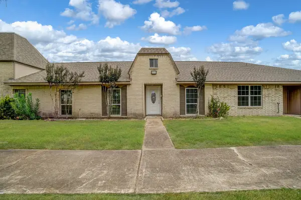 7180 Crownwest Street #7180, Houston, TX 77072