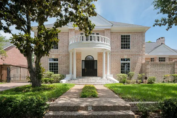93 Greensward Lane, Sugar Land, TX 77479