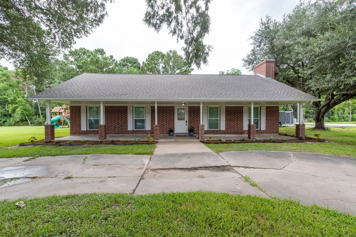655 Avenue L, Dickinson, TX 77539 - Image #1