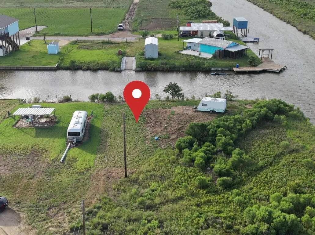 2 Oceania St, Sargent, TX 77414 - #1