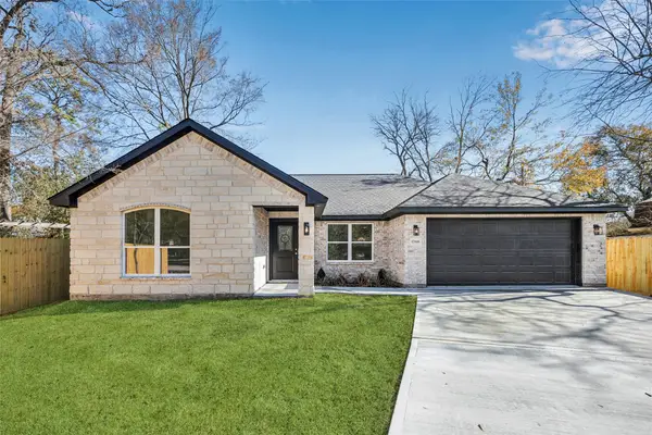 17818 Wild Oak Drive, Houston, TX 77090