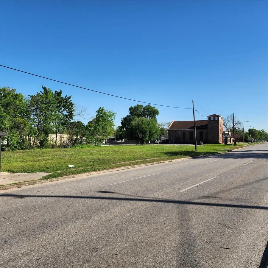 2400 Lockwood Drive, Houston, TX 77020 - Image #3