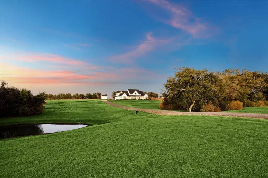 1009 Century Terrace Terrace, Brenham, TX 77833 - Image #2