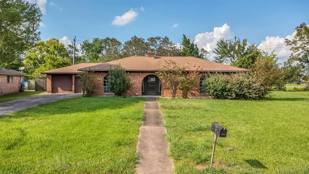 3400 Coachman Drive, Baytown, TX 77521 - Image #1