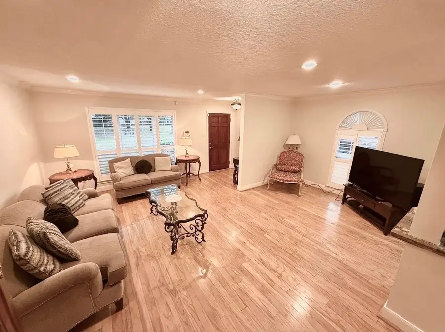 12975 Trail Hollow Dr Avenue, Houston, TX 77079 - #3