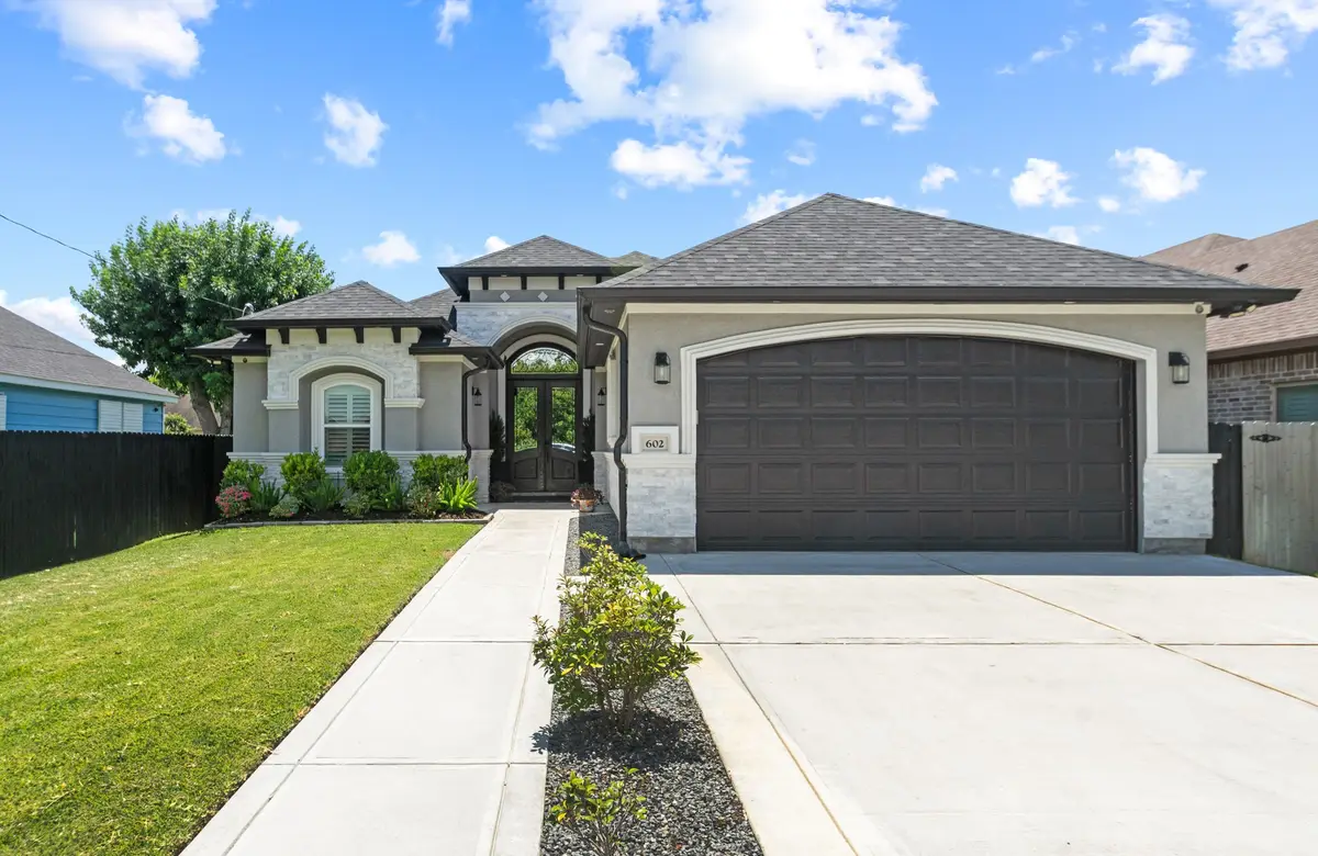 602 E Main Street, La Porte, TX 77571 - #1