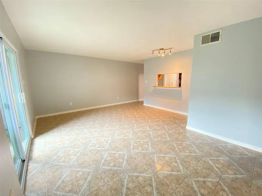 215 Postoffice #605, Galveston, TX 77550 - #2