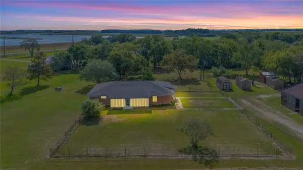 3504 State Highway 61, Anahuac, TX 77514