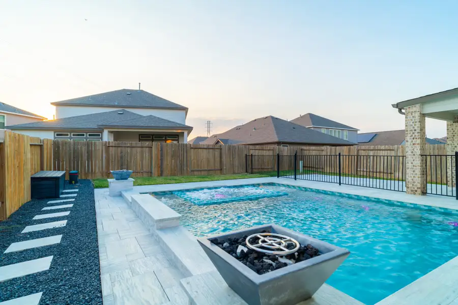 5296 Latigo Court, Alvin, TX 77511 - Image #3