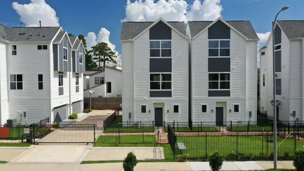 1648 W Tidwell Road, Houston, TX 77091