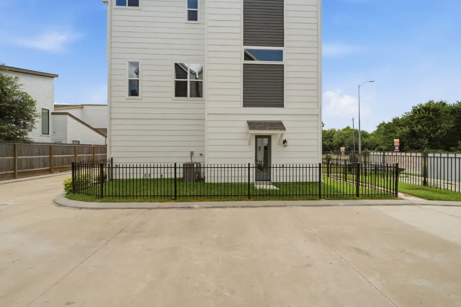 1648 W Tidwell Road, Houston, TX 77091 - #3