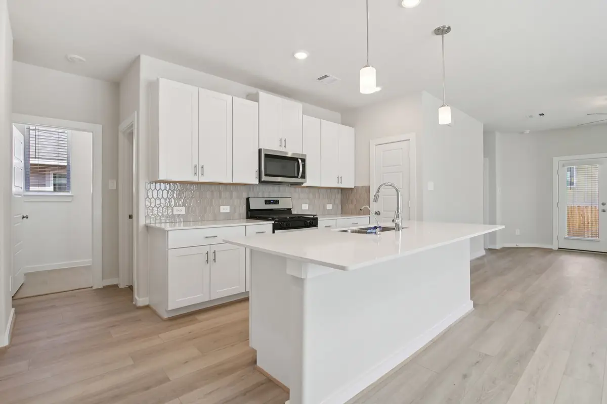 29131 Farmhouse Estates Drive, Waller, TX 77484 - Image #1