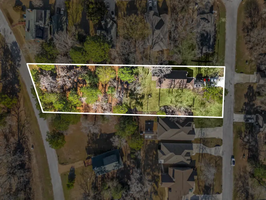 89 Hillsborough Drive, Huntsville, TX 77340 - Image #2