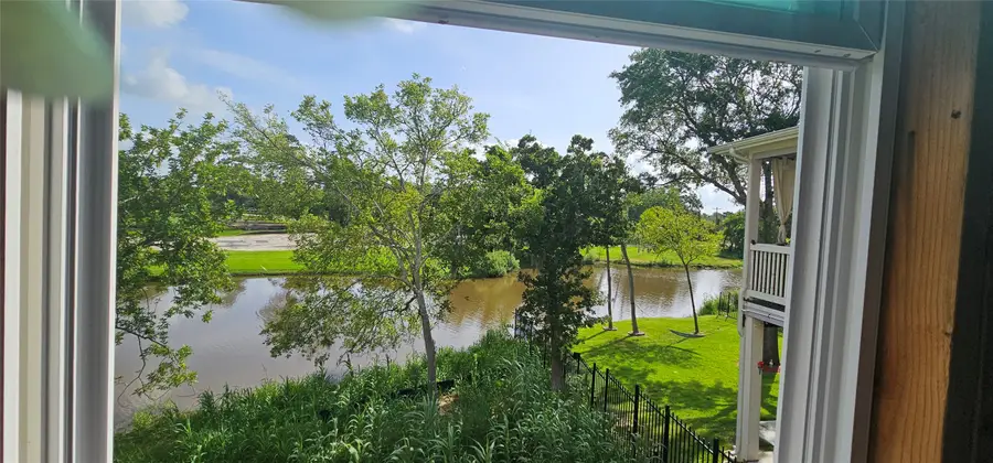 3905 Peacock Isle Drive, Dickinson, TX 77539 - #3