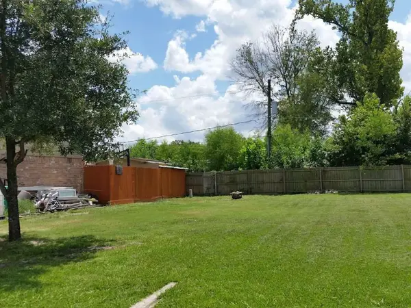 502 Walston Lane, Houston, TX 77060