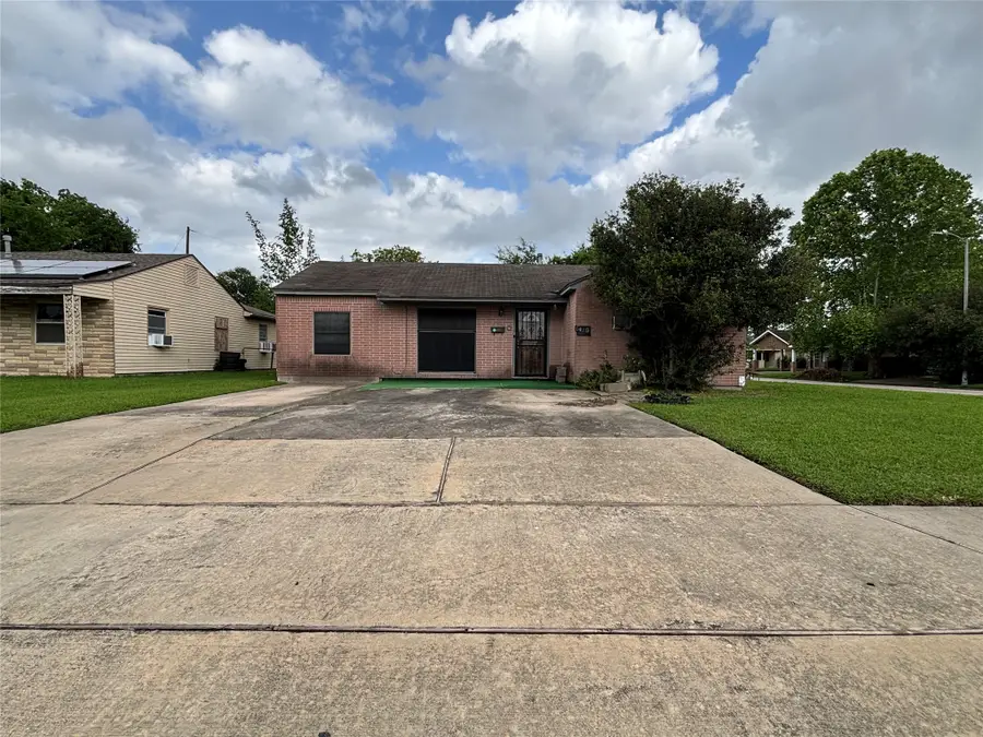 1419 Silverdale Street, Houston, TX 77029 - #2