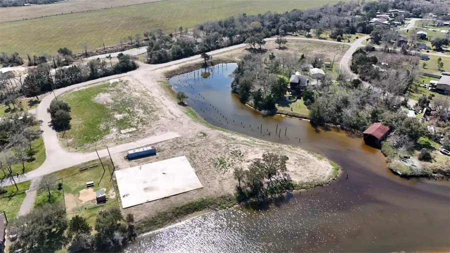 607 Glen Cove-cr 730, Liverpool, TX 77577 - #3