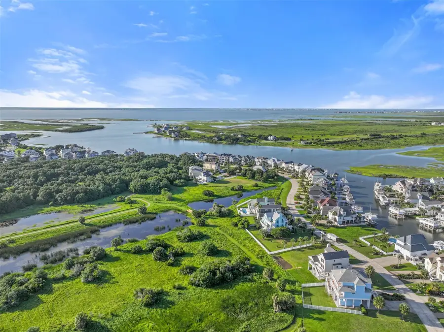 13338 Binnacle Way, Galveston, TX 77554 - Image #2