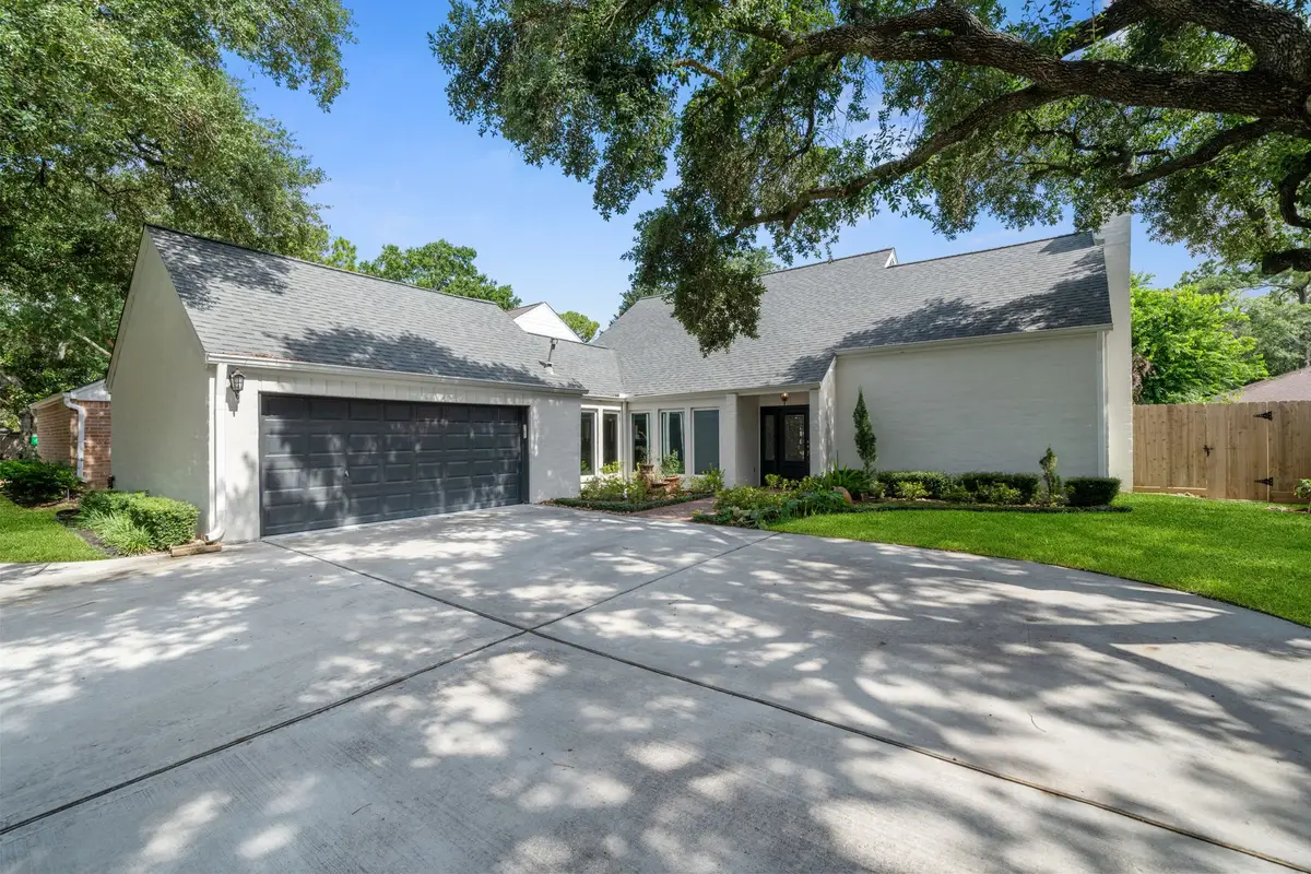 10214 Inwood Drive, Houston, TX 77042 - #1