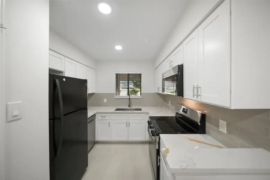 101 Lakeview Terrace #D, Montgomery, TX 77356 - #3