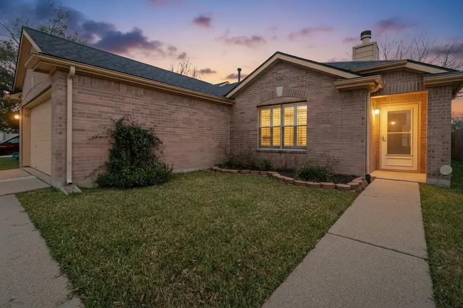 7922 Owl Lane, Baytown, TX 77523 - Image #2