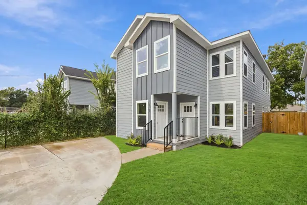 8707 Westcott Road #A B, Houston, TX 77016