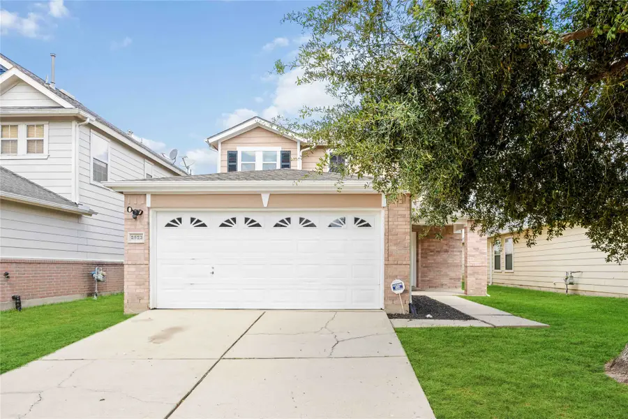 2623 Skyview Glen Court, Houston, TX 77047 - Image #2