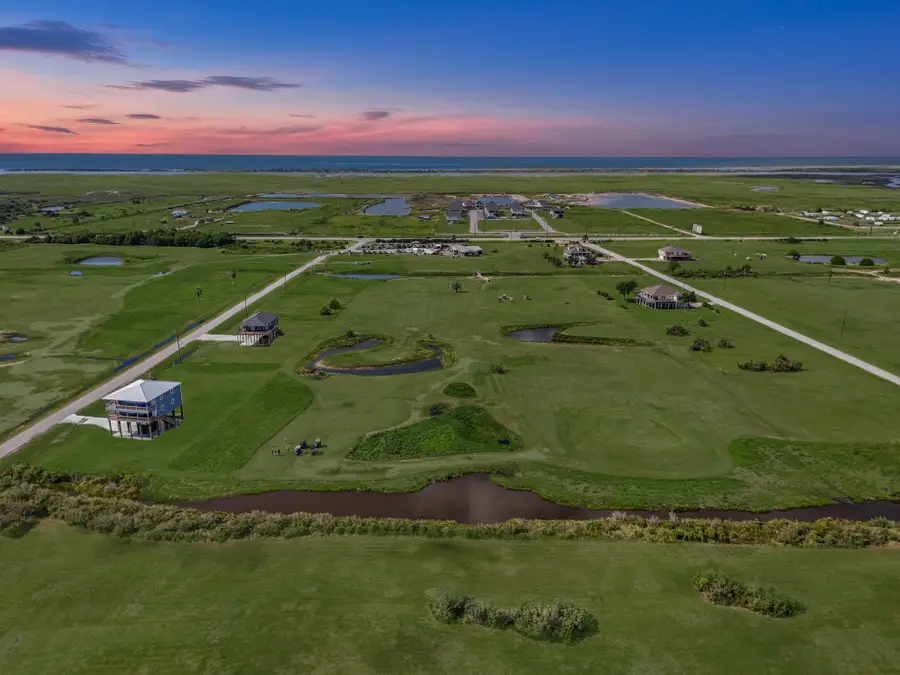 804 Rancho Carribe Drive, Crystal Beach, TX 77650 - Image #2